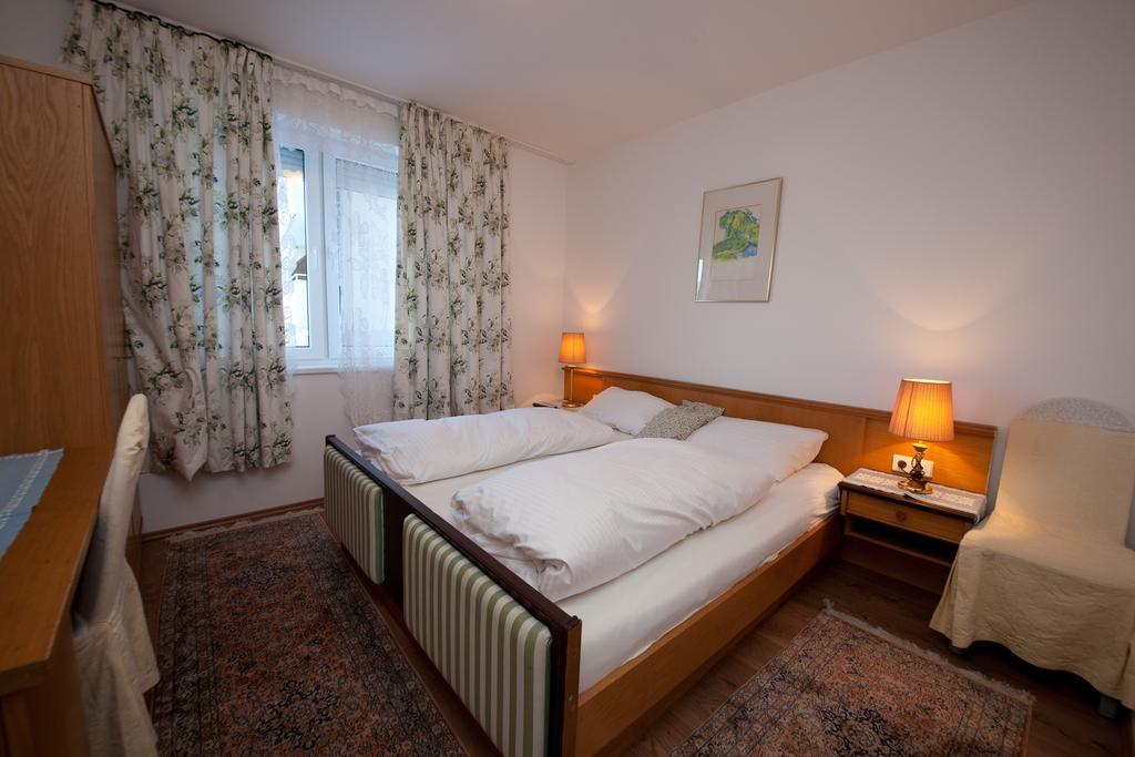 Appartamento Haus Hoffmann Sonnenalpe Nassfeld Esterno foto