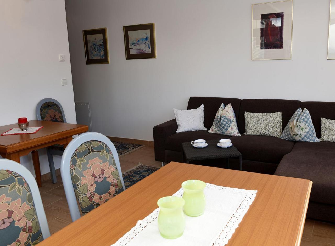 Appartamento Haus Hoffmann Sonnenalpe Nassfeld Esterno foto