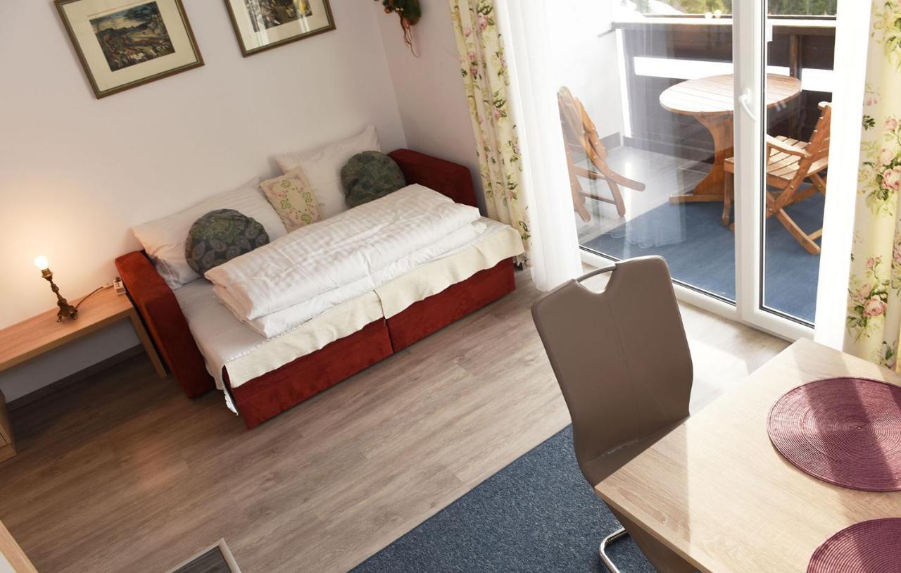 Appartamento Haus Hoffmann Sonnenalpe Nassfeld Esterno foto