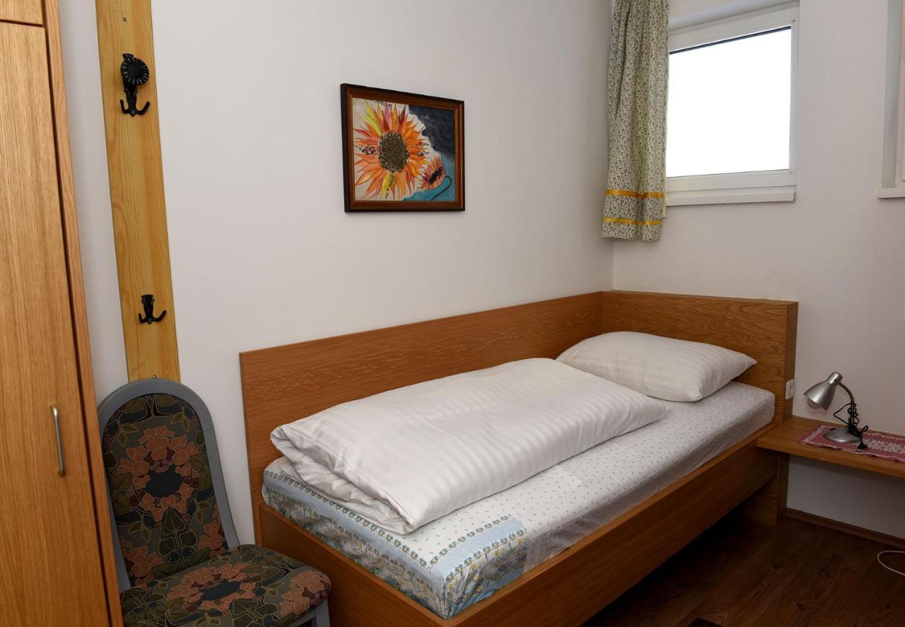 Appartamento Haus Hoffmann Sonnenalpe Nassfeld Esterno foto