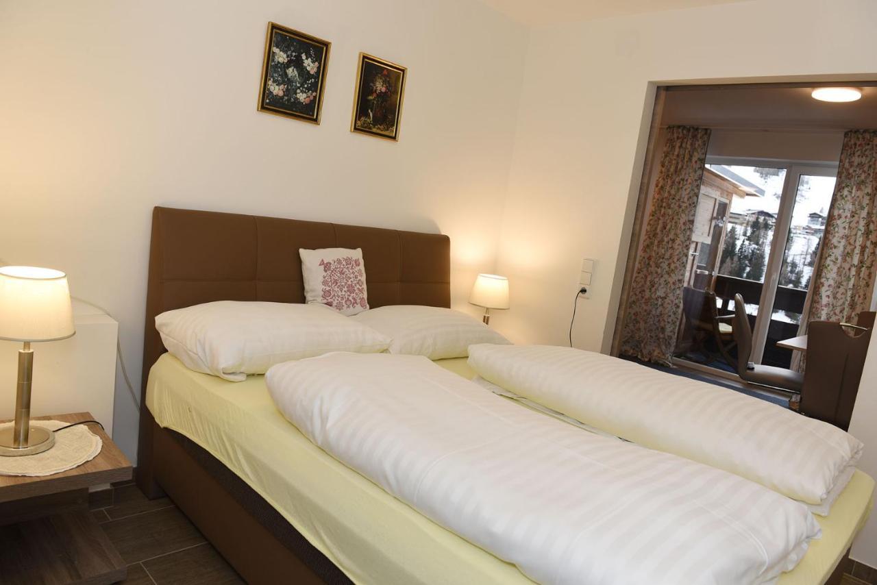 Appartamento Haus Hoffmann Sonnenalpe Nassfeld Esterno foto