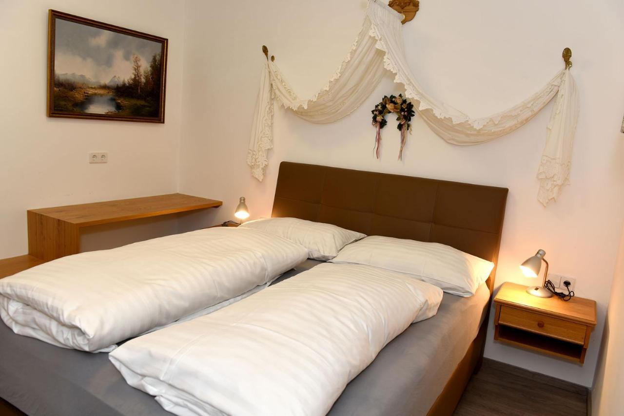 Appartamento Haus Hoffmann Sonnenalpe Nassfeld Esterno foto