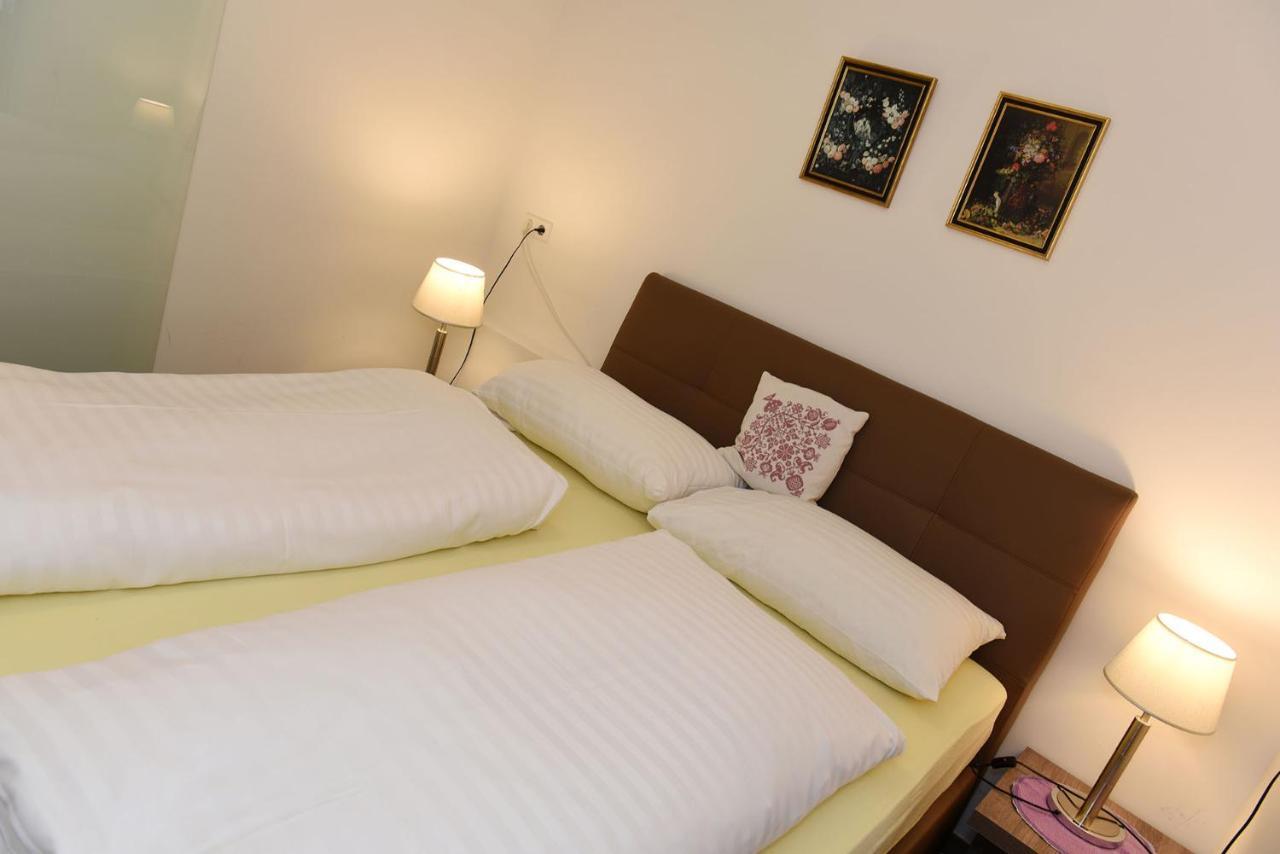 Appartamento Haus Hoffmann Sonnenalpe Nassfeld Esterno foto
